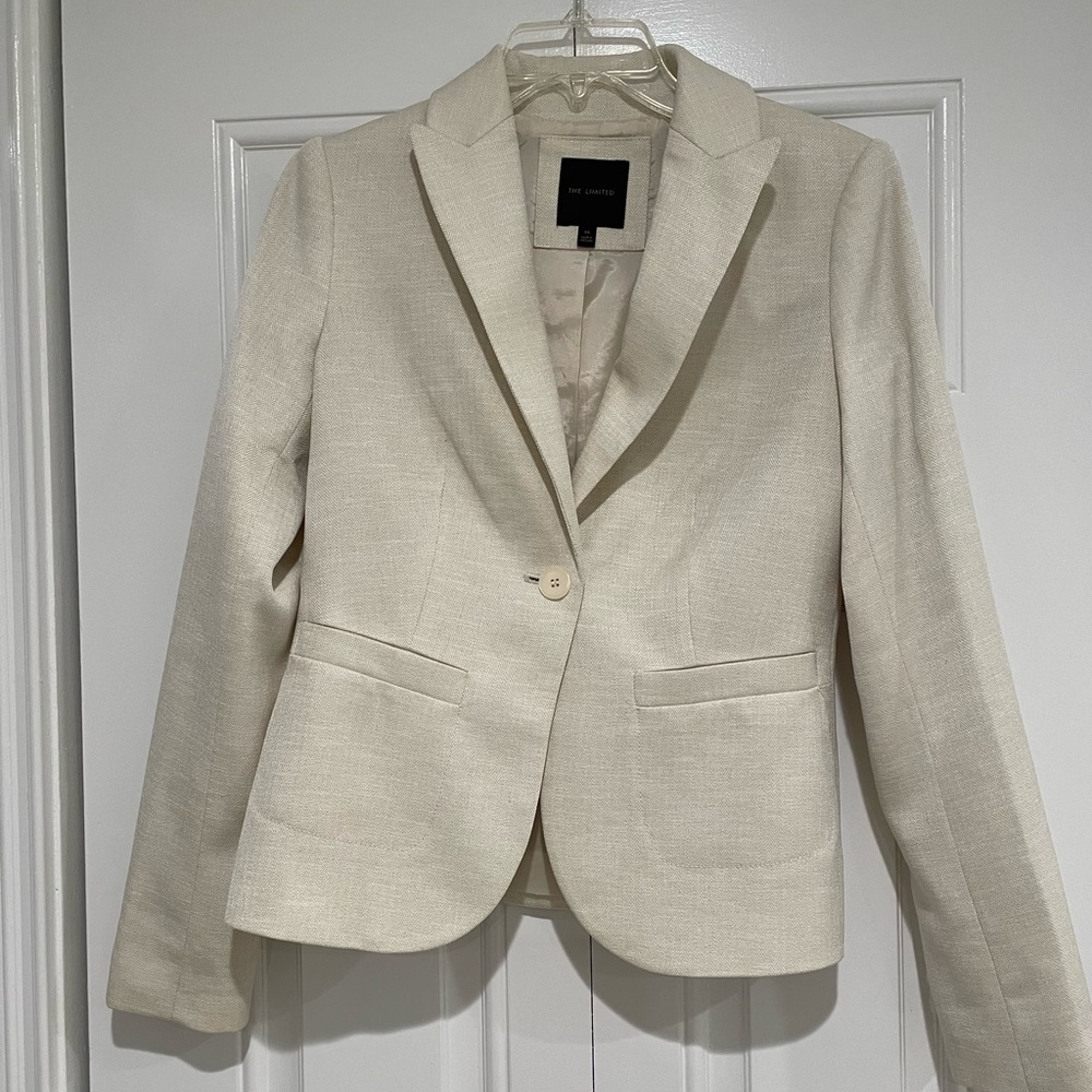 The Limited Women’s Cream Tailored Blazer